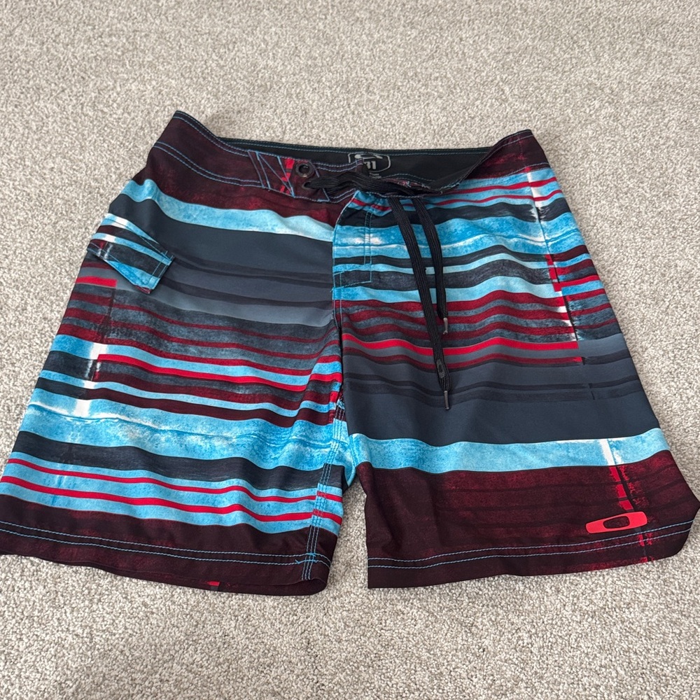 Oakley Board Shorts Size 31